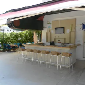 3* Hotel Long